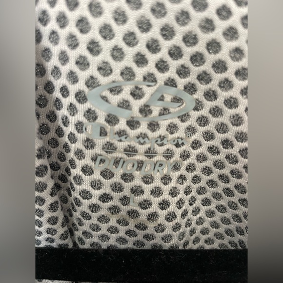 Men’s Champion Half Zip Long Sleeve - Picture 3 of 4